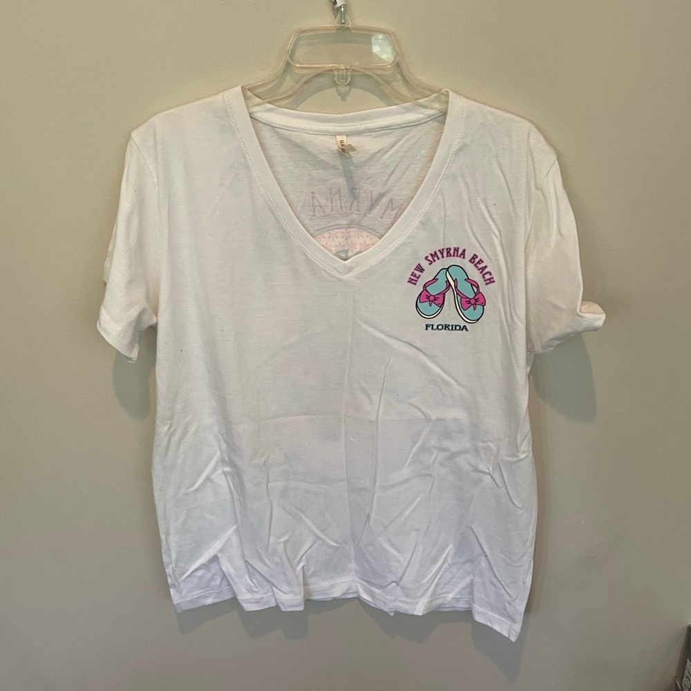 White V-Neck Short Sleeve Tee